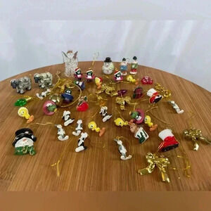Lot mini ornaments figurines looney toons bugs tweety Marvin‎ CHRISTMAS Holiday